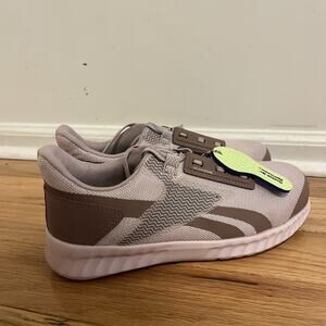 Reebok Memory tech Massage Shoe / Safety Toe Light Rose color women’s Size 9 NEW